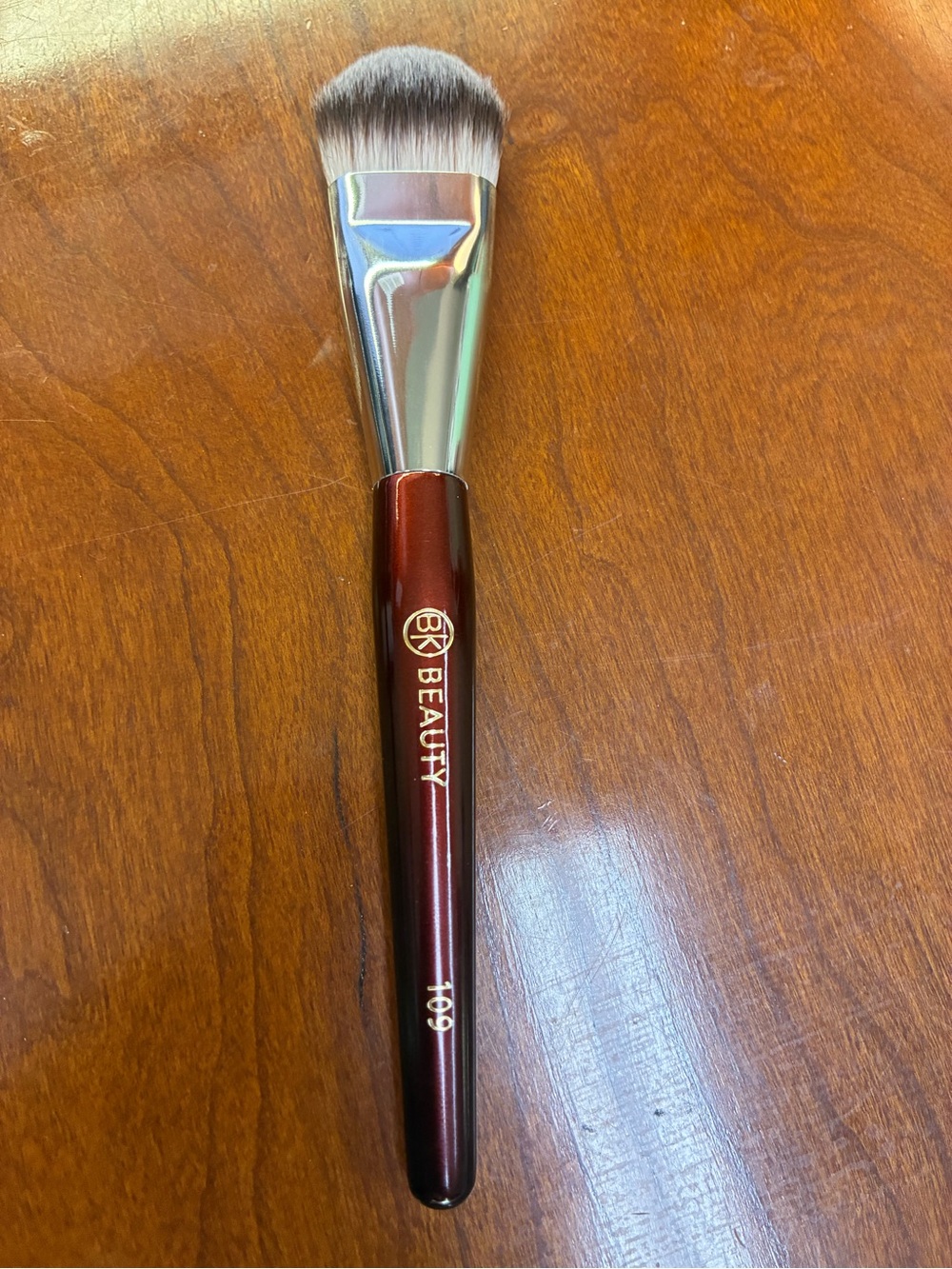 BK Beauty 109 Mini Contoured Foundation Brush